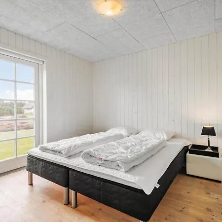 Bv283-blavand-horns-rev-2 *